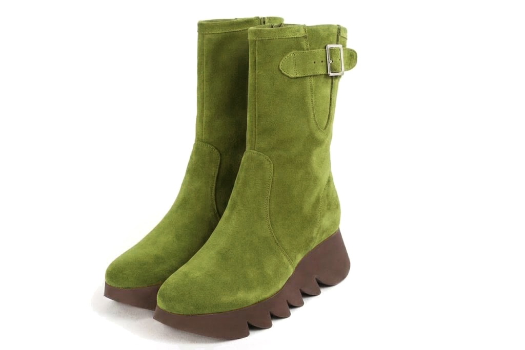 Women's emerald green inside-zip ankle boots with round toe and chunky rubber sculpted sole - Front view